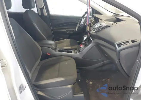 2014 Ford Escape S z USA, uszkodzony, nr VIN 1FMCU0F76EUB53743